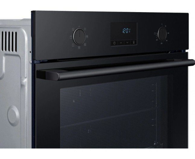 Духова шафа Samsung NV68A1110RB/WT 3