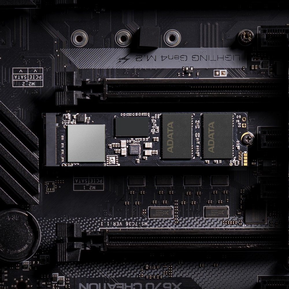 Накопичувач SSD M.2 ADATA GAMMIX S70 BLADE 1TB 2280 PCIe 4x4 NVMe 3D NAND Read/Write:7400/5500 MB/sec (AGAMMIXS70B-1T-CS) 6