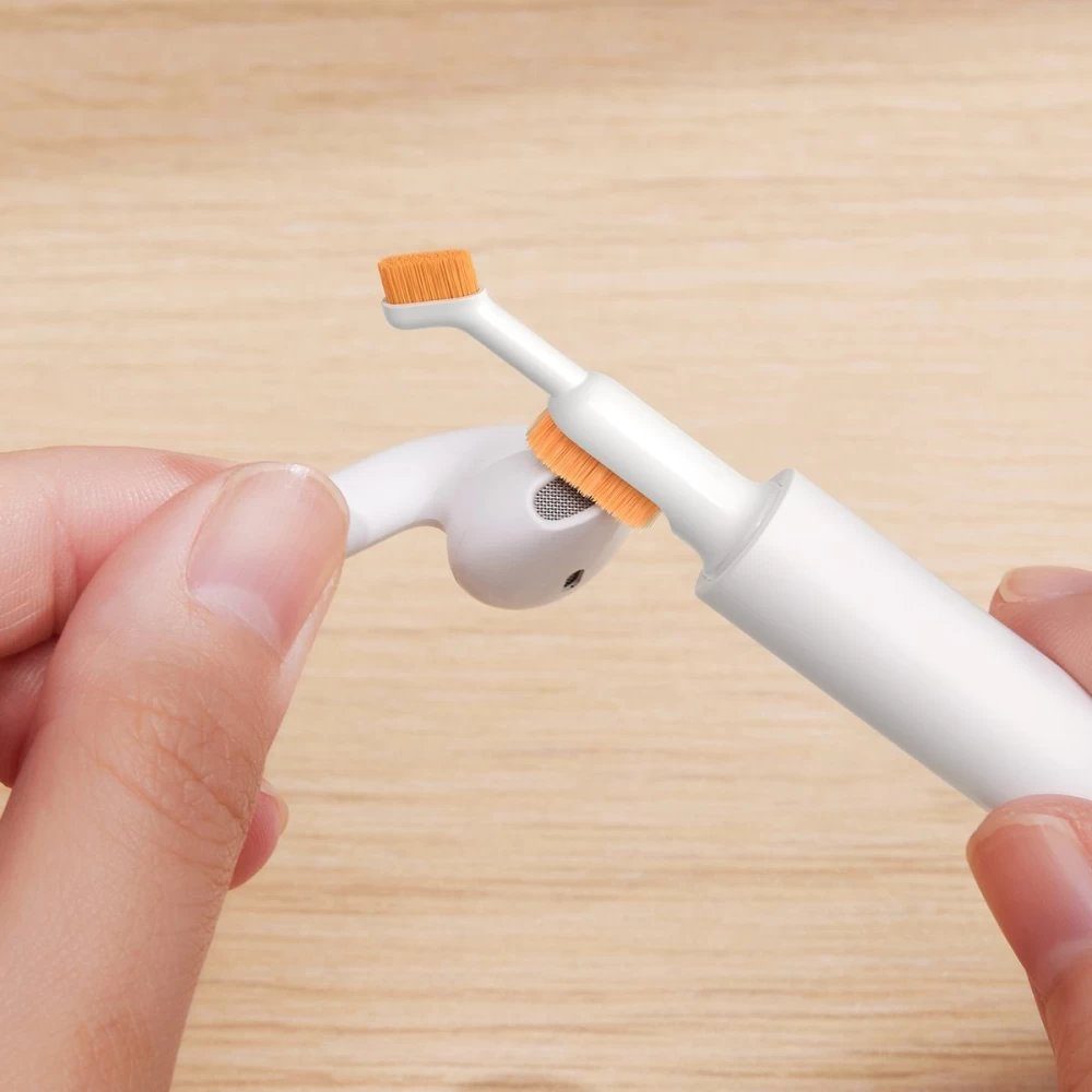 Набір для очистки девайсів Baseus Cleaning Brush White (NGBS000002) 11