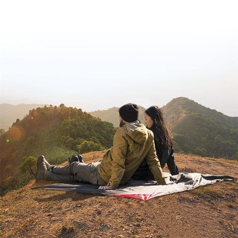 Килимок для пікніка водостійкий надлегкий Naturehike Moisture Picnic Mat NH17D050-B, 145x200 см, чорний 2
