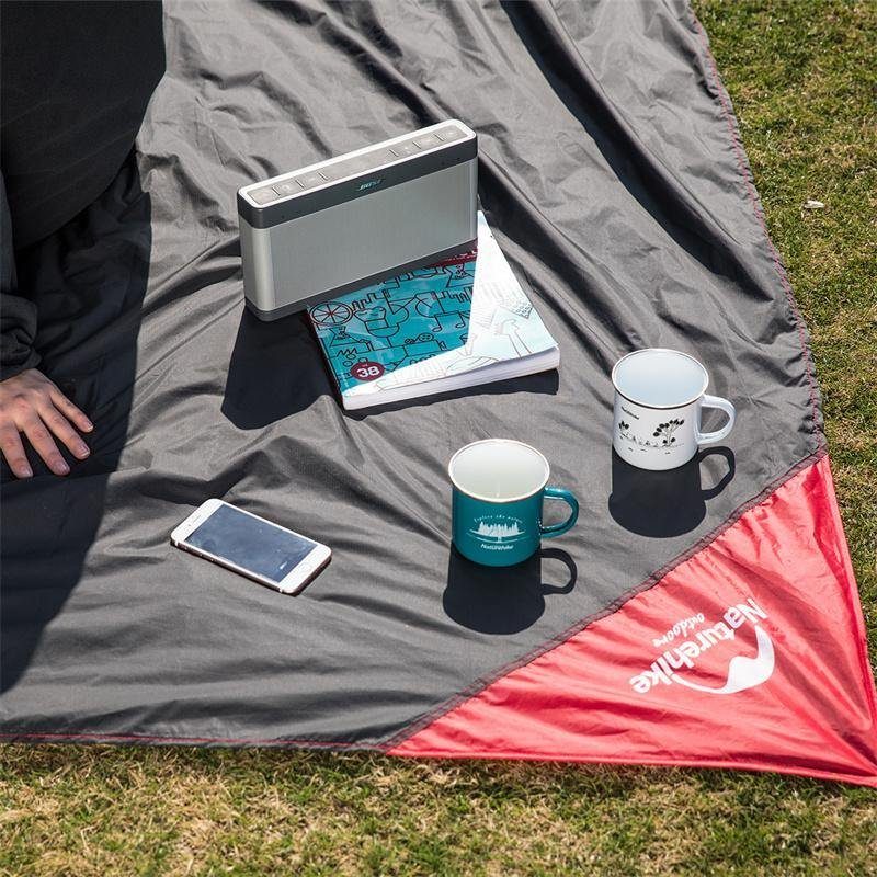 Килимок для пікніка водостійкий надлегкий Naturehike Moisture Picnic Mat NH17D050-B, 145x200 см, чорний 3