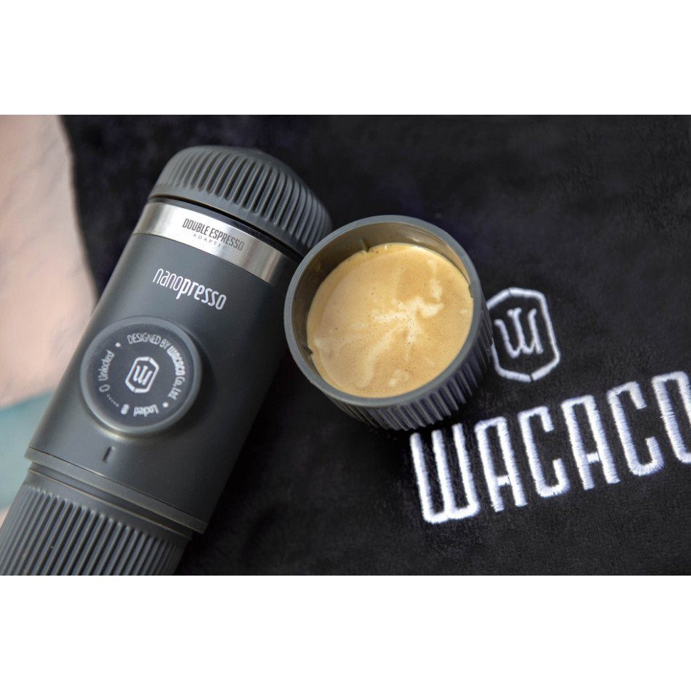 Портативна еспресо-кавоварка Wacaco Nanopresso сіра, механічна, для меленої кави 4