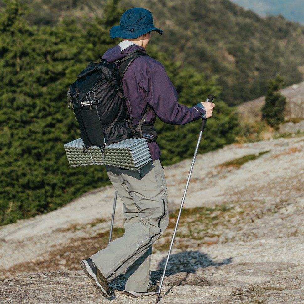 Килимок туристичний складаний одномісний IXPE Naturehike CNK2450WS044 з алюмінієвою плівкою, 195x60x1.8 см, оливковий 5