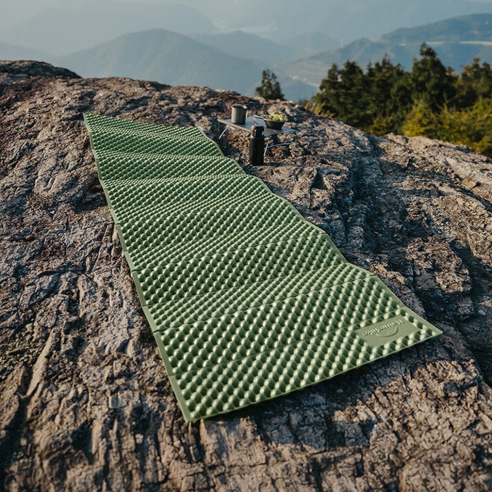 Килимок туристичний складаний одномісний IXPE Naturehike CNK2450WS044 з алюмінієвою плівкою, 195x60x1.8 см, оливковий 6