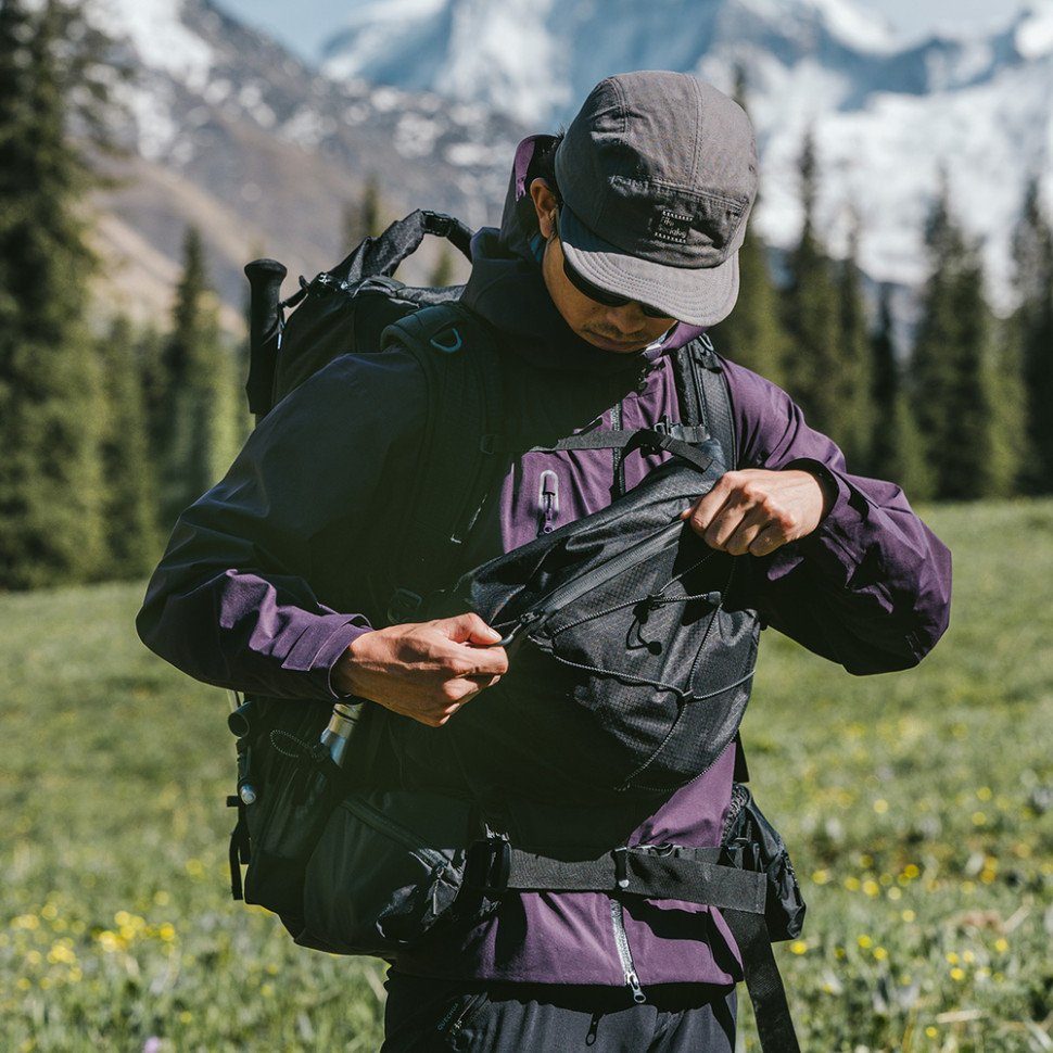 Рюкзак туристичний Naturehike Helium CNK2450XB014, 70 л, чорний, M 12