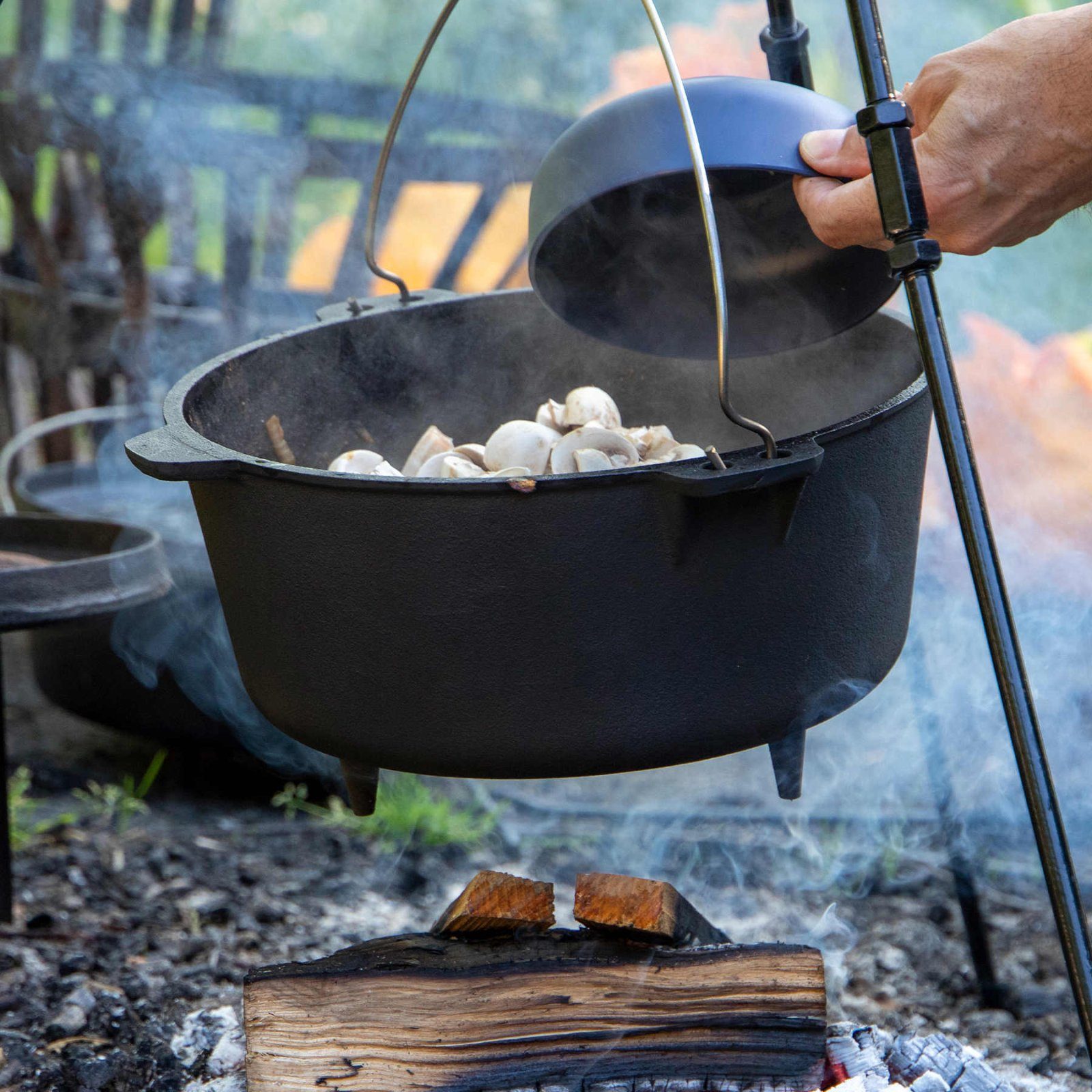 Казан з кришкою Bo-Camp Dutch Oven Cast Iron 31 cm / 7.1 L Black (2122415) 5
