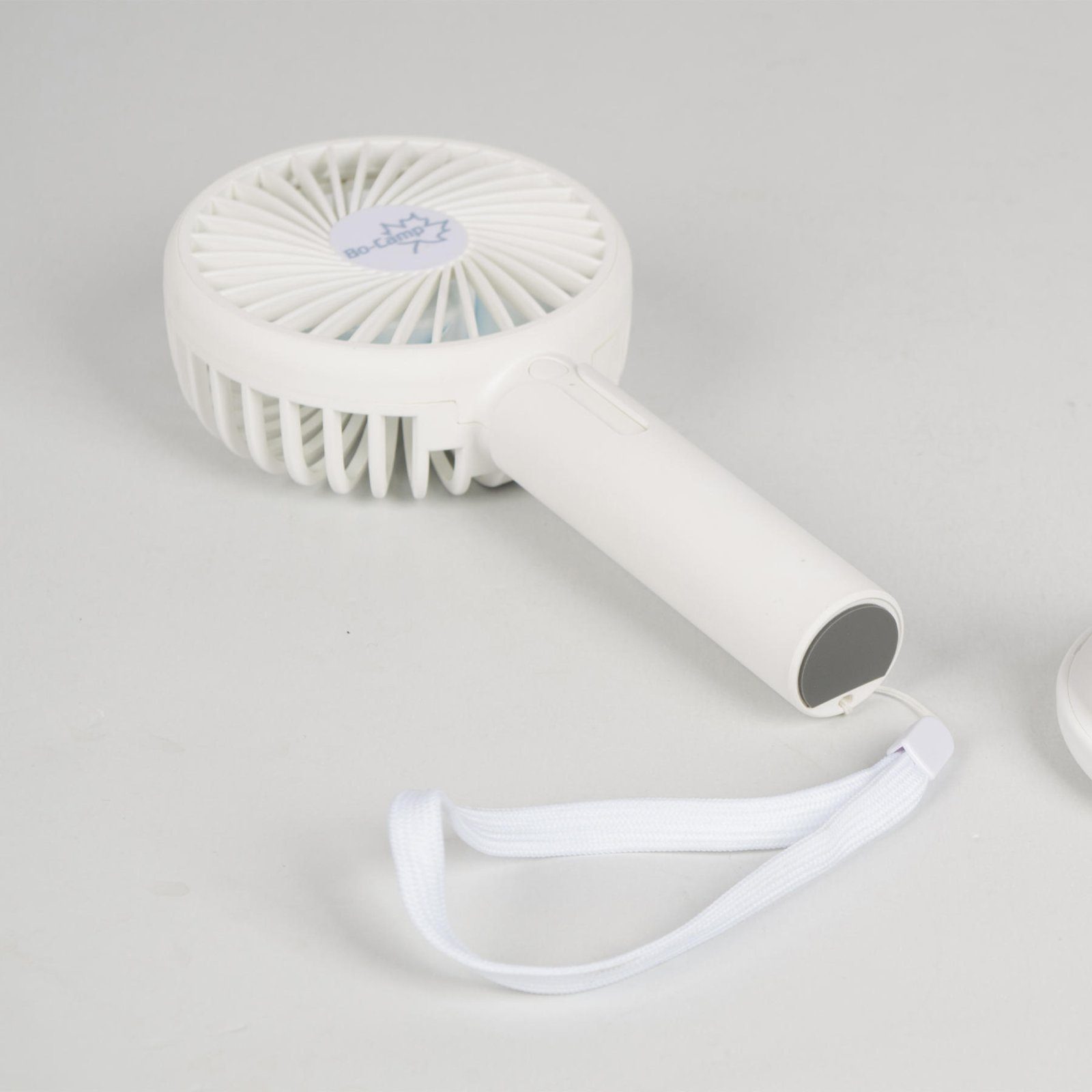 Вентилятор акумуляторний Bo-Camp Portable Fan With Holder White (8520952) 2