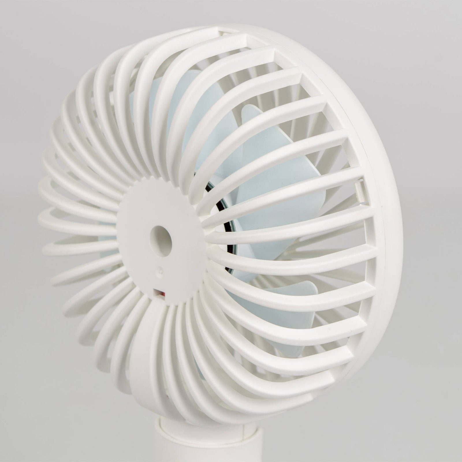 Вентилятор акумуляторний Bo-Camp Portable Fan With Holder White (8520952) 3