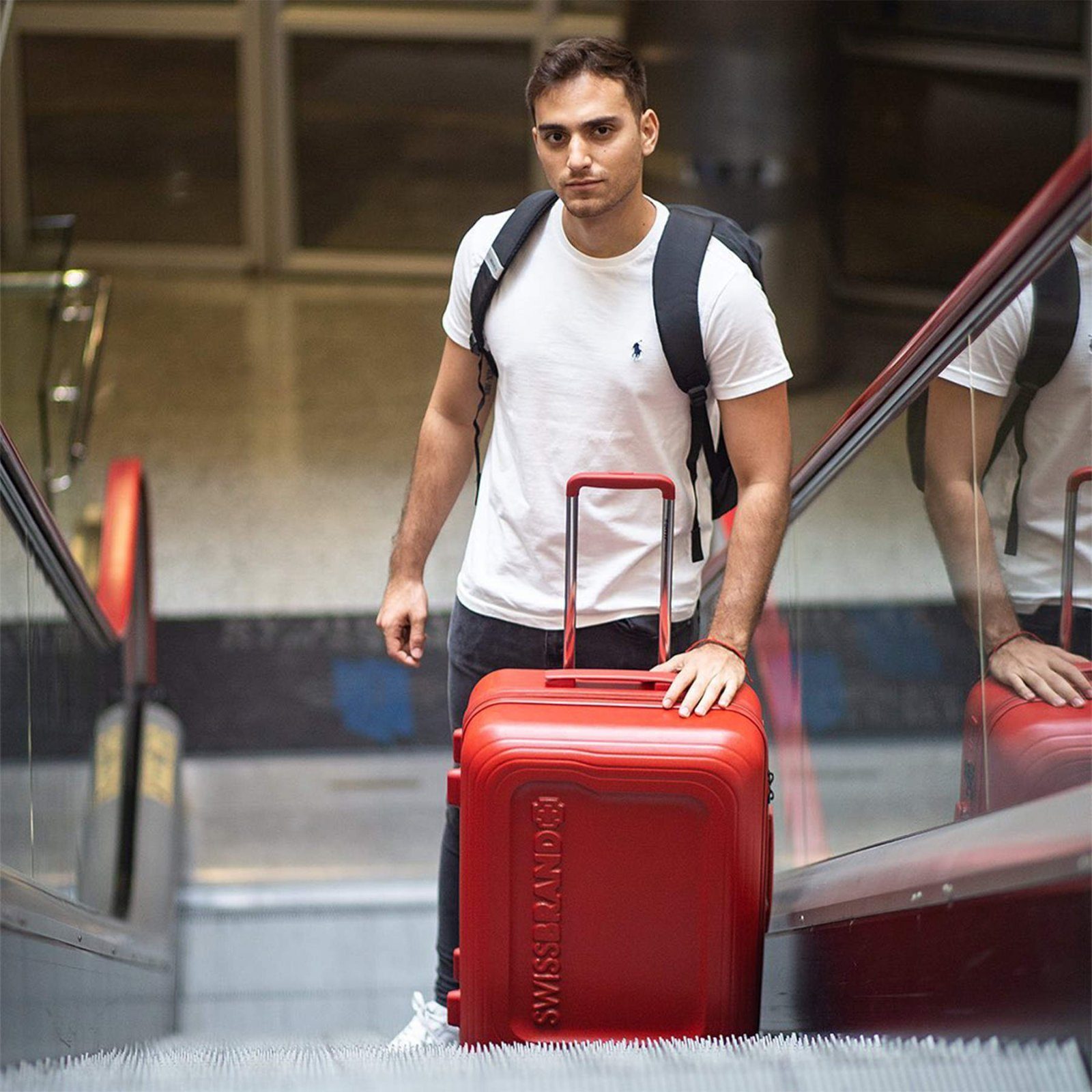 Валіза Swissbrand London (M) Red (SWB_LHLON201M) Discounted 11