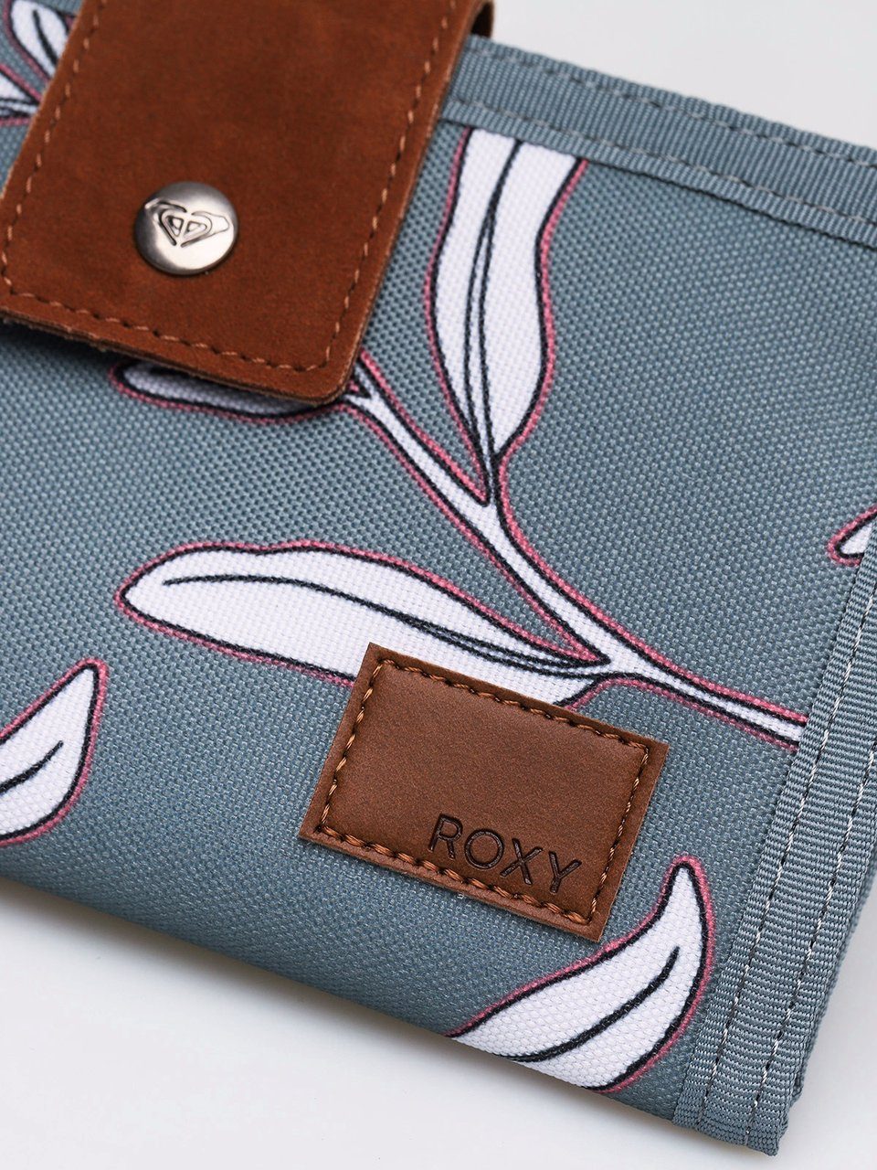 Жіночий тканинний гаманець Roxy Work For Us Wallet сірий з квітами 4